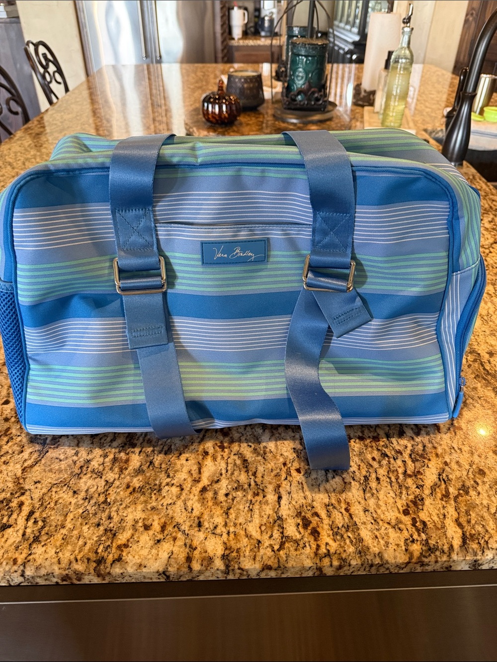 EUC Vera Bradley Lighten Up Yoga Bag